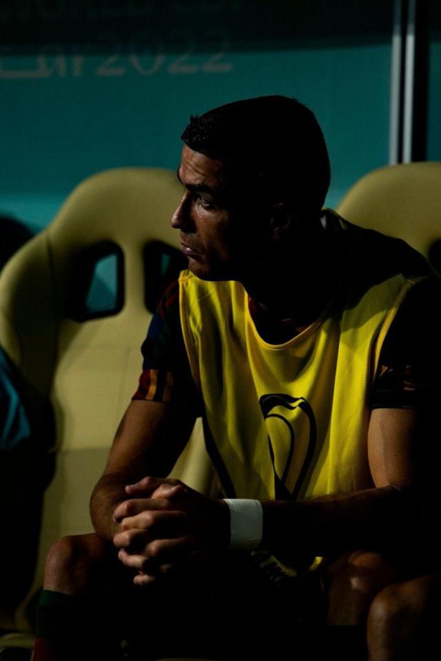 FjUgJE6XgAAr7bh (1).jpg